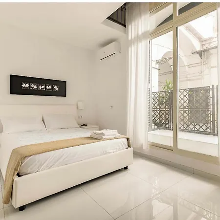 Casa Vacanza Azzurra * 那不勒斯